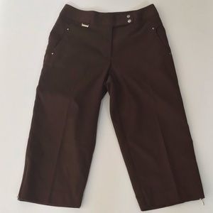Bette & Court Brown Golf Capri Pants Size 4 NWOT